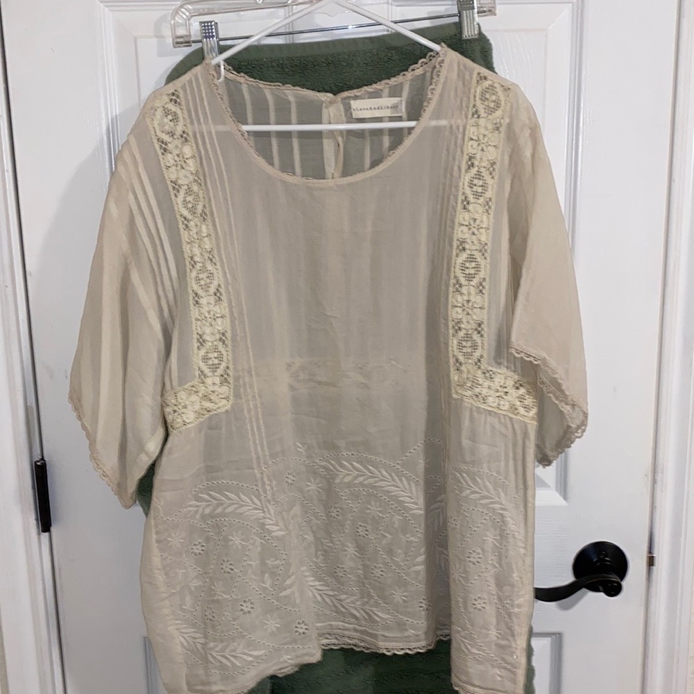 4 Love and Liberty Embroidered Blouse, Many beautiful details, Size XL